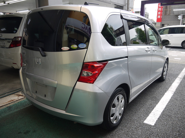フリード1.5 G ハイウェイエディション