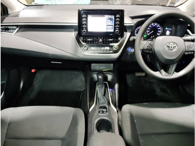 カローラツーリング1.8 ハイブリッド G-X E-Four 4WD