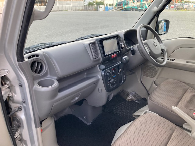 AT   AC   PS   PW(�t�����g�̂�)  ABS  �G�A�o�b�O  87,060km
