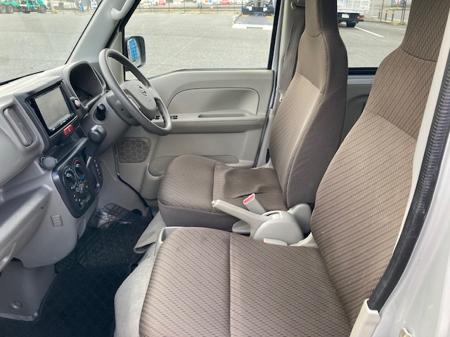 AT   AC   PS   PW(�t�����g�̂�)  ABS  �G�A�o�b�O  87,060km