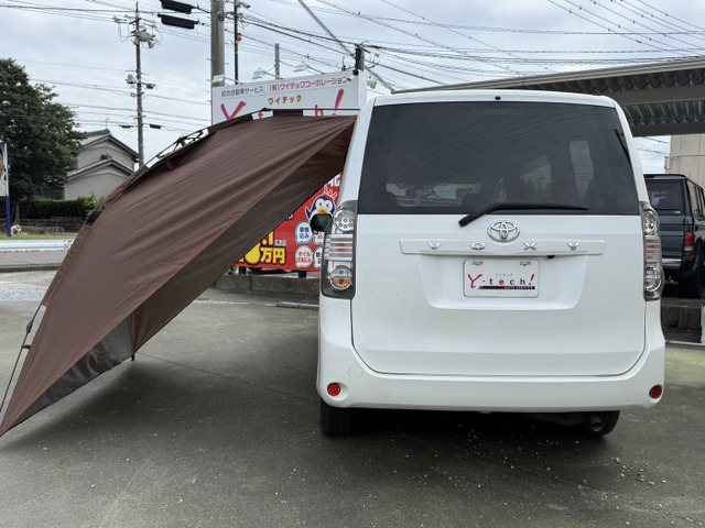 新品カーサイドタープ・新品車中泊エアマット付き販売車です。 ※写真は撮影用ですので新品をお付けいたします