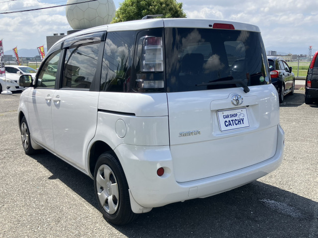 全車、安心の価格で店頭販売させて頂いております。納得の1台を是非お探し下さい。入庫後クリーニング、納車前整備、ワックス仕上げもご提供。ご満足頂けるよう対応させて頂きます。