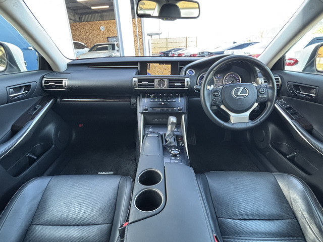 H26�N�����N�T�XIS300h�̏㋉�O���[�h�A�o�[�W����L�̓��ɂł�!���{�v�����ň������܂�����ۂ̈��ł�!