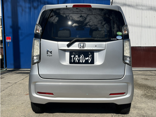 ユーザー様下取り車なので今まで動いていた車なのでコンディションも非常に良好です。安心してお乗りいただける1台だと思います。