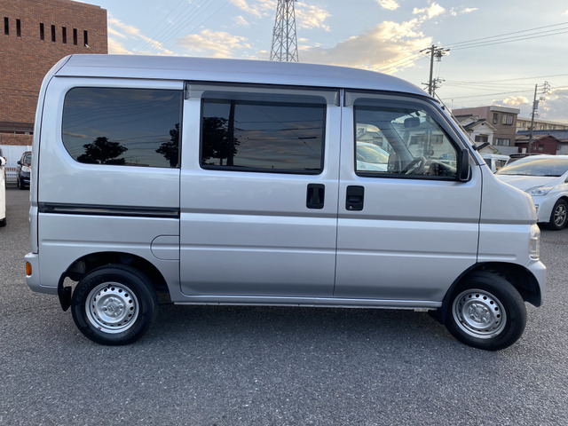 注文販売もお任せください!全国のオートオークションや当店下取車、買取車を、お客様のご予算、グレード、装備、カラーに合わせてご用意、ご紹介させて頂きます。