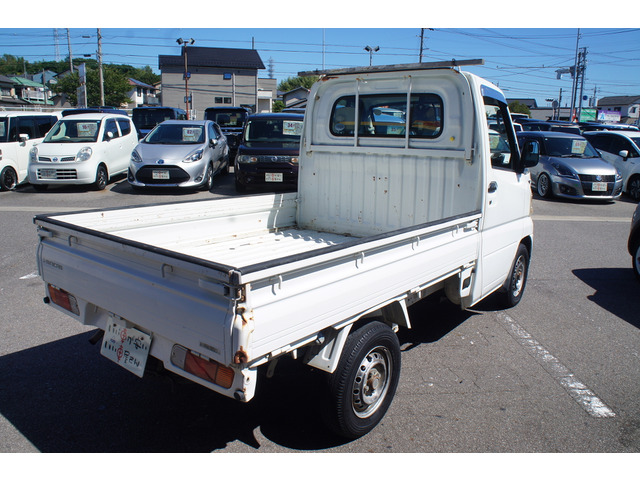 大高店は軽自動車をメインに取り扱っておりますが、本店ではコンパクトカーからミニバン、輸入車まで取り扱っております。グループ全店で常時在庫180台以上取り揃えております。厳選仕入れをしております!
