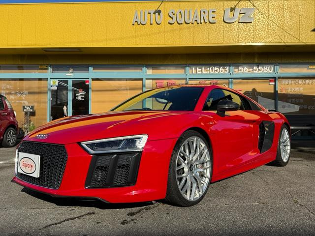 R8(アウディ) V10 プラス 5.2 FSI クワトロ 4WD　右H アルカンターラルーフライナー 中古車画像