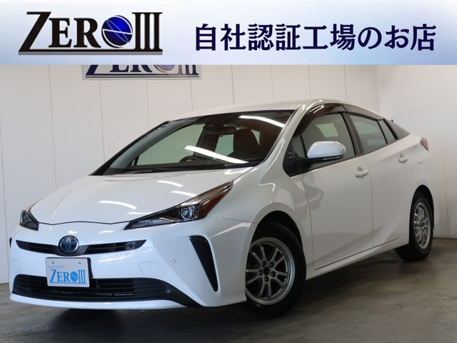 プリウス(トヨタ) 1.8 S E-Four 4WD　ナビ・TV・禁煙車・ETC・寒冷地仕様 中古車画像
