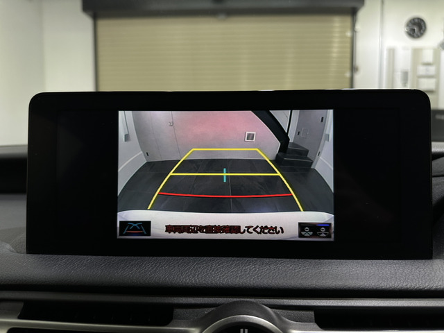 10.3�C���`���C�h�f�B�X�v���C�𓋍ځBApple CarPlay/Android Auto�ɑΉ�����ق��A�o�b�N���j�^�[�������B����m�F���T�|�[�g���A����̒��Ԃ���񂵂����S�ł��B