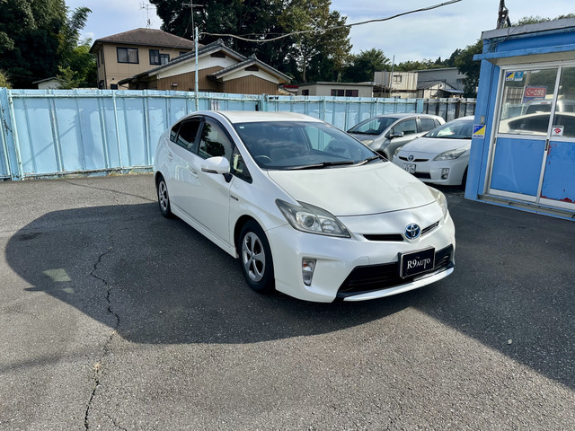 プリウス1.8 S