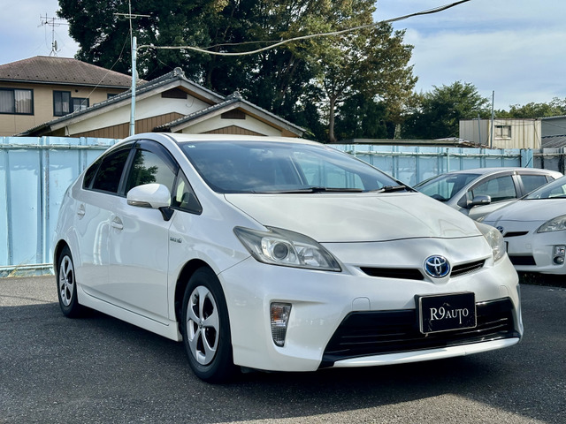プリウス1.8 S