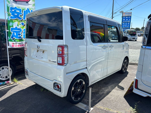 �����ÎԔ̔��m���ݐЂ��Ă��� ���S�B�M���BJU�K���̔��X�ł��B