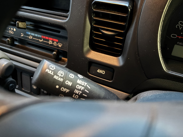 �p�[�g�^�C��4WD