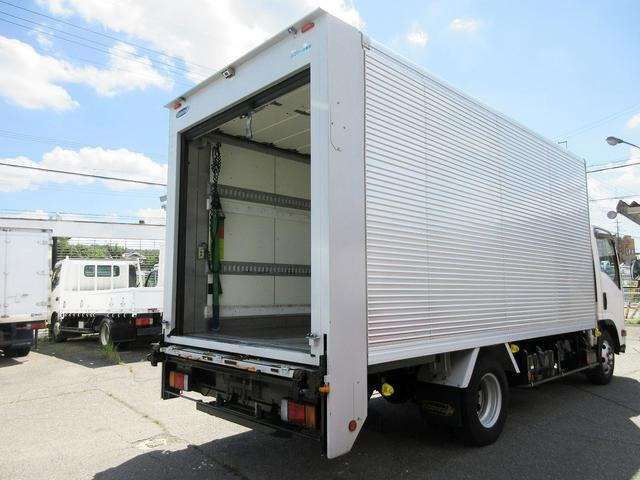 最大積載2,700kg