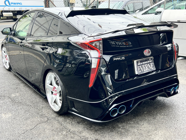在庫の回転が早いため気になるお車があれば遠方の方でも、まずご相談くださいませ!!