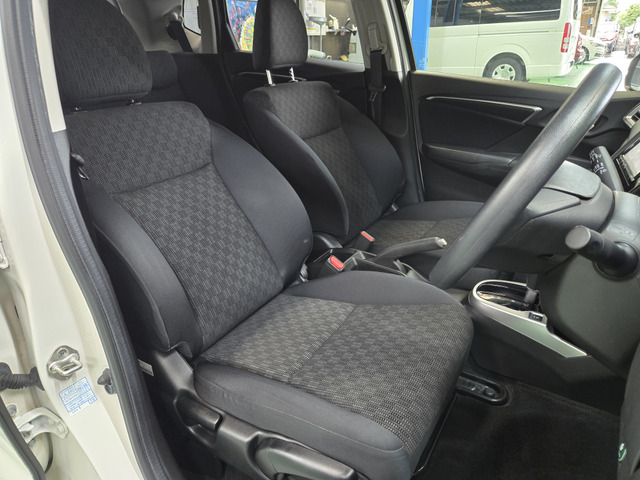 ★自社整備工場完備★納車後のアフターフォローも敏速・丁寧に対応させていただきます。土日祝も対応可です。