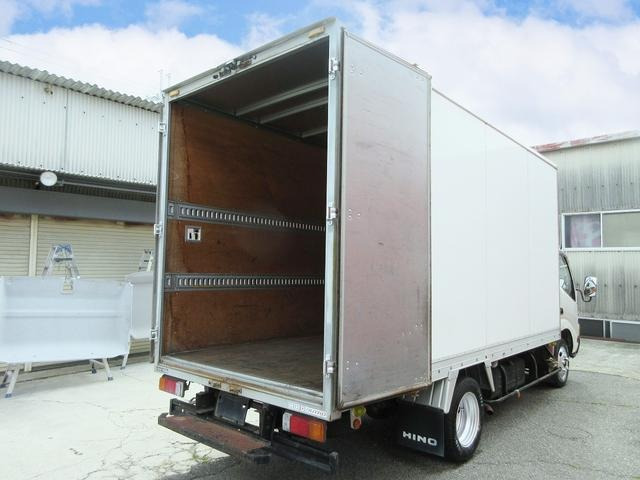 2t��