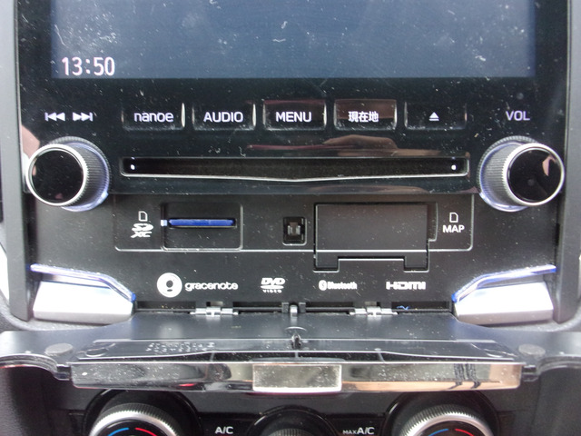 CD,DVD,SD�J�[�h�X���b�g���B