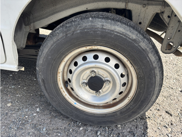 �^�C���T�C�Y:145/80R12