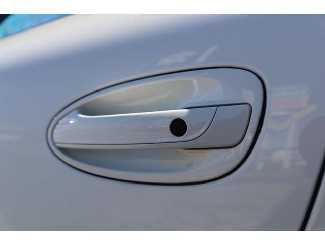 �|���V�F�G���g���[�h���C�u��208,000