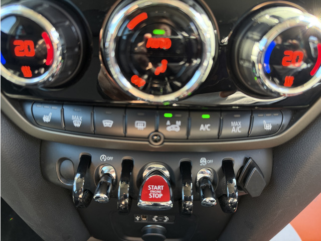 ���������₢������011-887-6699�܂ł��C�y�ɂǂ���������