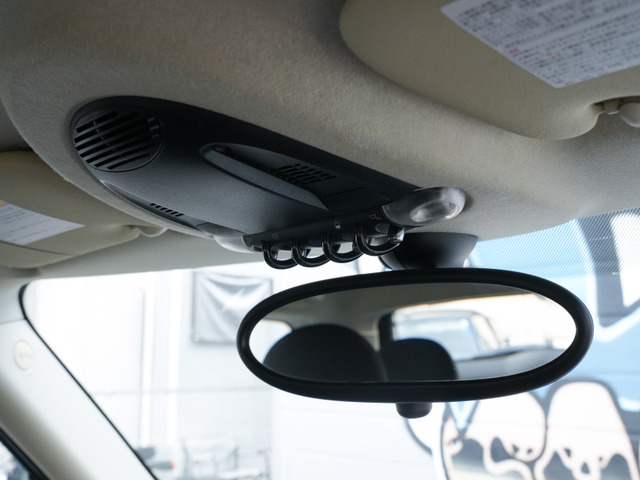 MINI�炵���X�^�C���b�V���ȃ��[���~���[�����ł��B