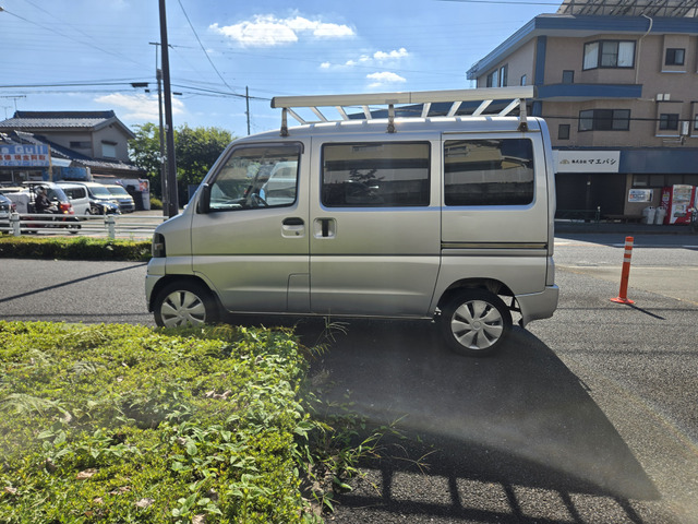 ���[�t�L�������t���ł��B(�x�����z17.8���~�E�����Ɍ���E���[�t�L�������E4WD)