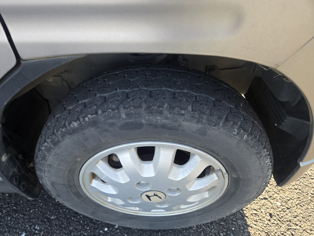 �^�C���̍a���������܂��B(�x�����z17.8���~�E�����Ɍ���E�^�C�~���N�x���g�����ς݁E4WD��)