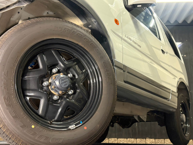 �y�J�X�^���z �J�X�^��������܂�!���[�_�E���E���t�g�A�b�v�ELED���E�A���~�z�C�[�����A�e�u�����h�̃p�[�c�̎�舵���������܂��B