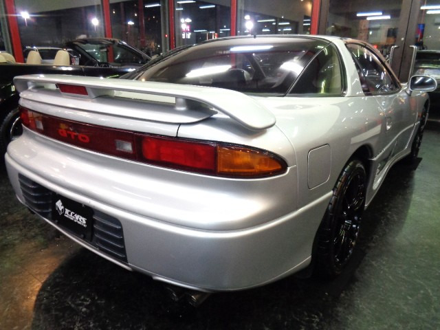 6G72V6�c�C���^�[�{�G���W��&5MT�~�b�V����4WD&��p4�{�o���}�t���[&F�Ό��L�����p�[&���v�V�[�g�C���e���A&D�ȃp���[�V�[�g&��p3�A���[�^�[���^�C�~���O�x���g�����ςݎԂł�