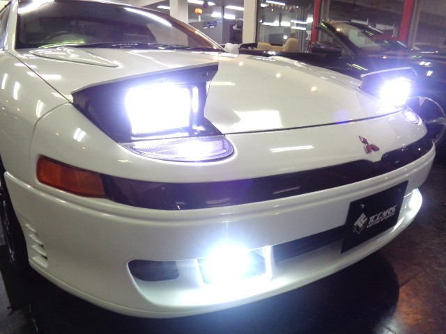 �X�|�[�e�B�[�ȁ\���g���N�^�u���t�F�C�X��LED�w�b�h���C�g&LEDFOG������P���܂��B�C������F�o���p�[���p��t���̌y���Ȃ��̂��Y��ɕ�C���ꑖ�s�Ɏx��̂Ȃ����̂ł�