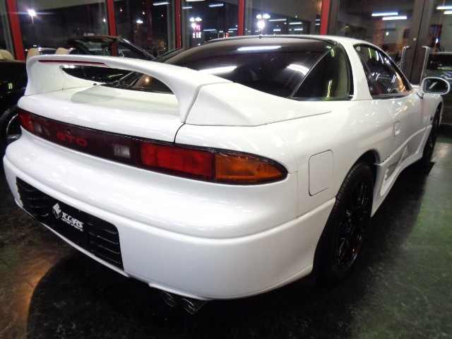 6G72�^3.0V6�G���W��4WD&��p4�{�o���}�t���[&�Ό����b�h�L�����p�[&IGNITO�u���b�N�A���~&D�ȃp���[�V�[�g&��p3�A���[�^�[&���b�h�G���W�����[�����^�C�~���O�x���g�����ςݎԂł�