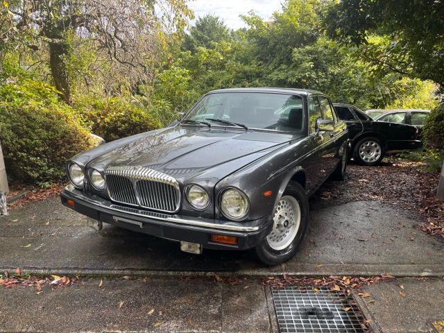 ディムラー(デイムラー) ダブルシックス　ブラックレザー 中古車画像