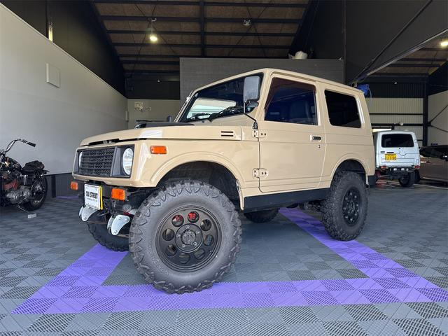 ジムニー(スズキ) 運転席社外シート エアコン 社外マフラー 中古車画像