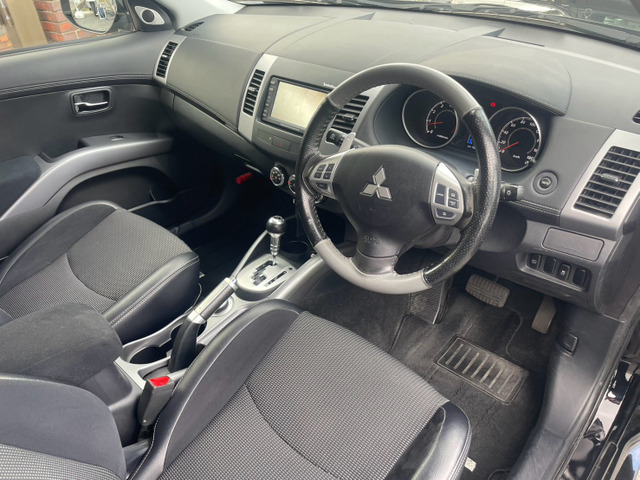 �S�������\�ł��̂ŁA�����̕������C�y�ɂ����k���������B