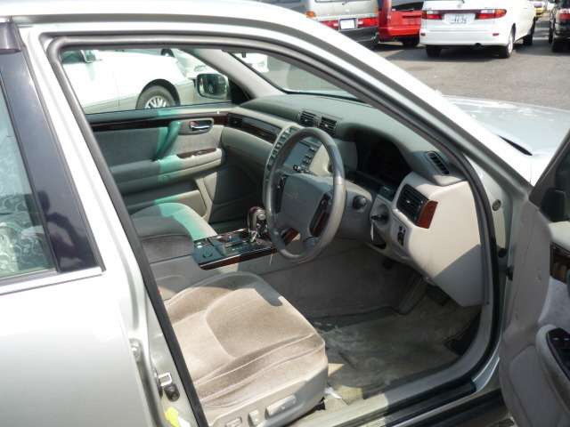 クラウン2.5 ロイヤルエクストラ リミテッド