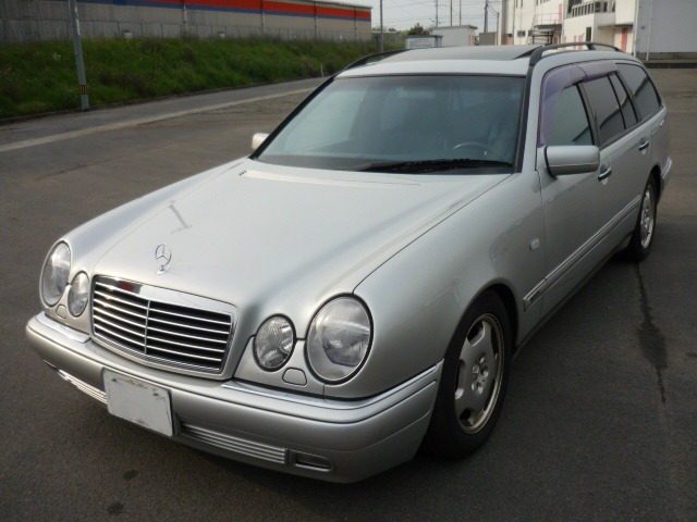 EクラスワゴンE320 アバンギャルド