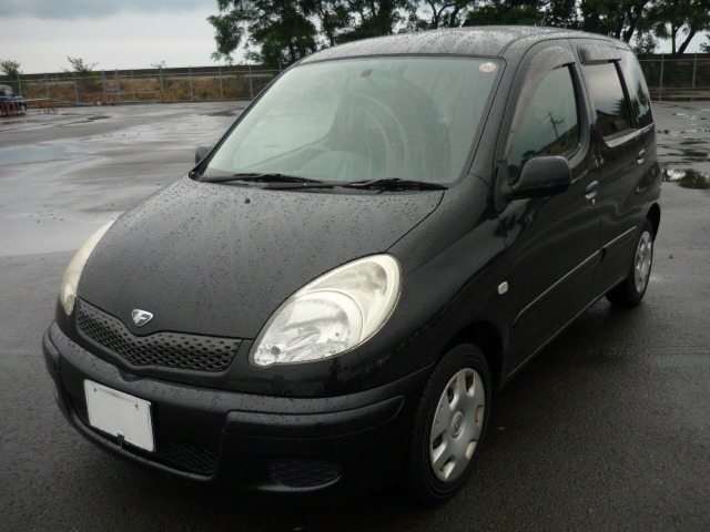 ファンカーゴ1.3 X ペアベンチバージョン