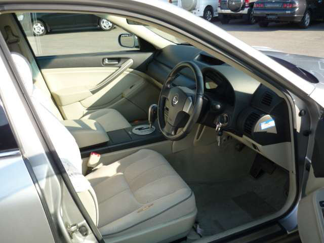 スカイライン2.5 250GT