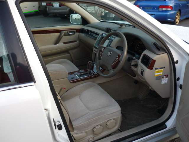 クラウン2.5 ロイヤルエクストラ