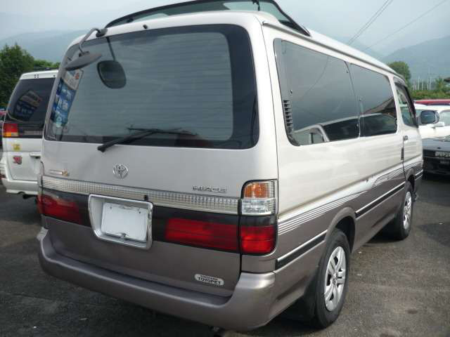 ハイエース3.0 スーパーカスタムG トリプルムーンルーフ ディーゼル