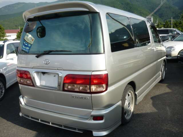 レジアス3.0 V ディーゼル