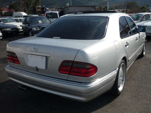 EクラスE400 アバンギャルド