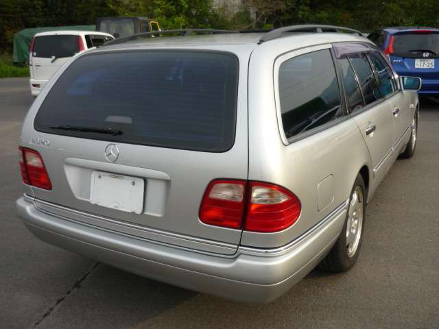 EクラスワゴンE320 アバンギャルド