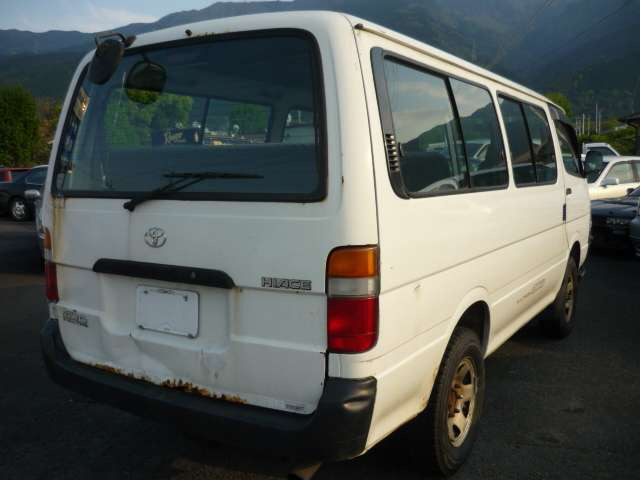 ハイエース3.0 デラックス ロング ディーゼル 4WD