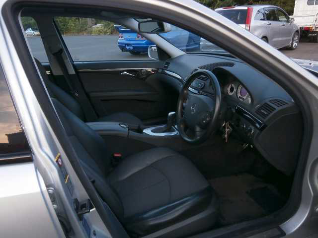 EクラスE320 アバンギャルド