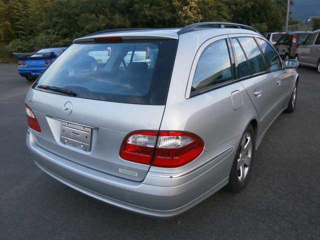 EクラスE320 アバンギャルド