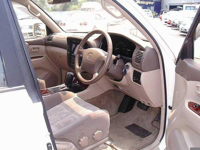 ランドクルーザー1004.7 VXリミテッド 4WD