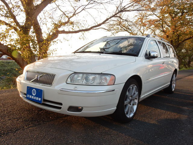 V70ホワイトパールエディション