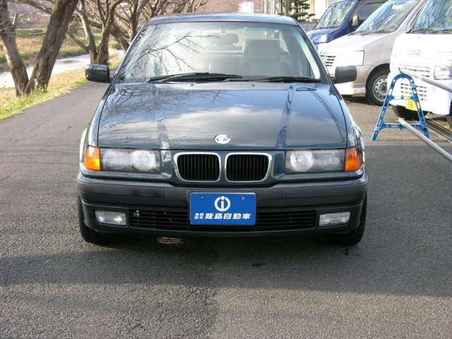 3シリーズセダン318i